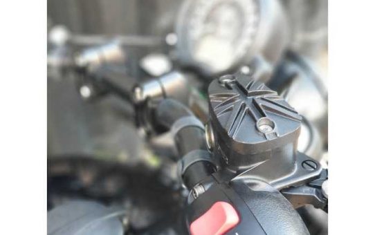 Motone Pressure Cast Brake Reservoir Cover - Union Jack Black Triumph Bonneville, T100, T120, America, Speedmaster, Thruxton, Rocket III