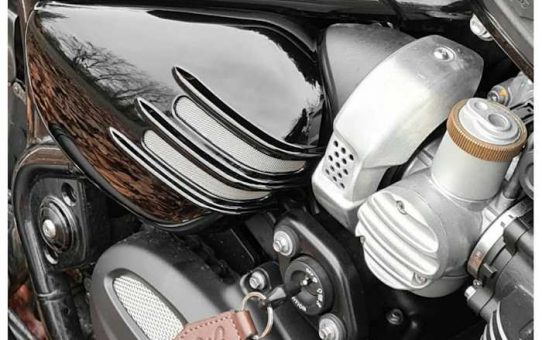 Motone Ribbed Side Covers GLOSS BLACK - LIQUID COOLED Triumph Bonneville Bobber and Speedmaster 1200